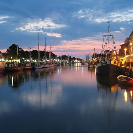 Appartamento Seaside, Direkt An Der Promenade Rostock Esterno foto