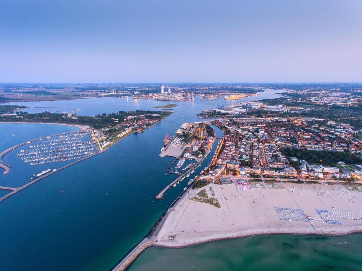 Appartamento Seaside, Direkt An Der Promenade Rostock Esterno foto